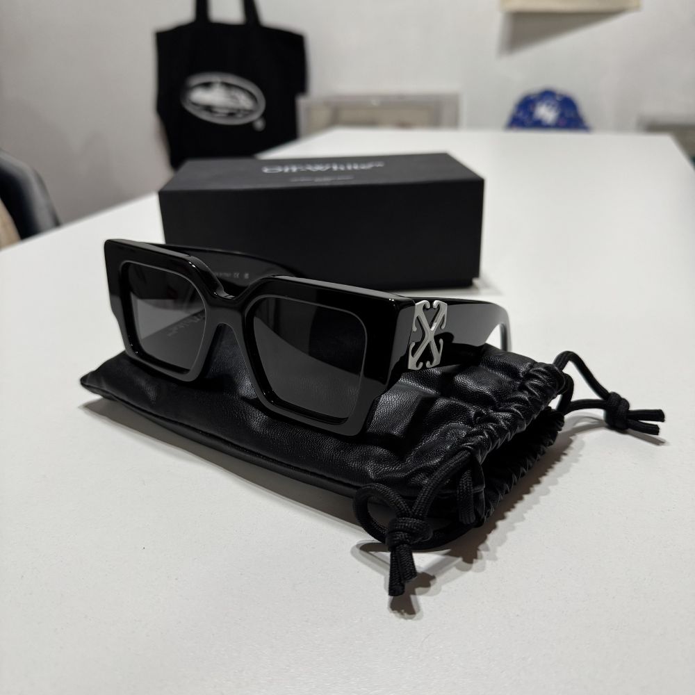 Off-White Catalina Sunglasses